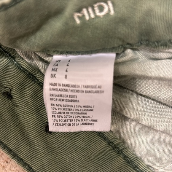 Green American Eagle Size 4 shorts - Picture 6 of 7